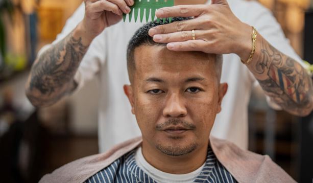 Gaya Rambut Lengkapi Citra Mengancam Anggota Yakuza Jepang